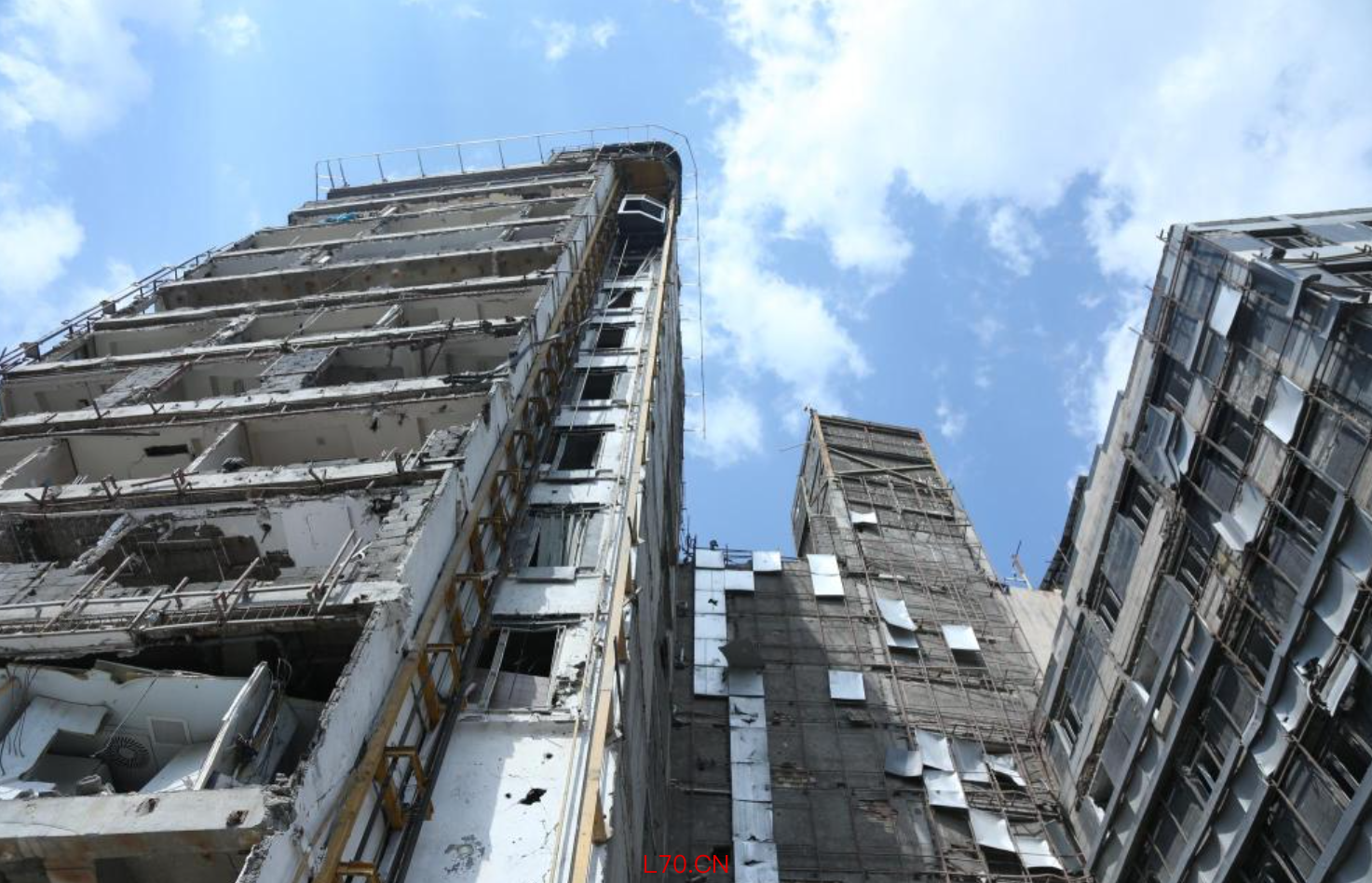 △这是4月20日在伊朗首都德黑兰拍摄的在美以袭击中被损毁的甘地医院。